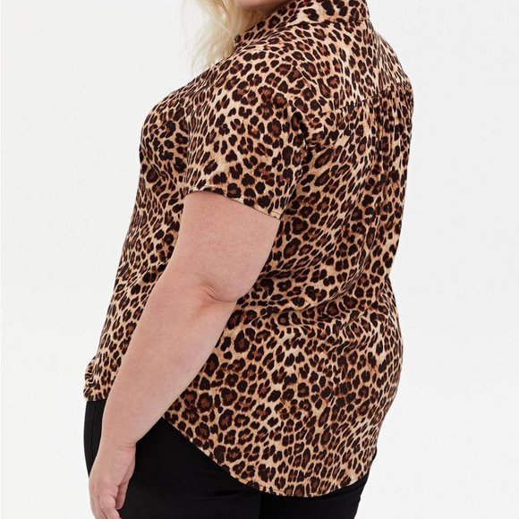Torrid Leopard Print Button Down Shirt - Picture 4 of 16